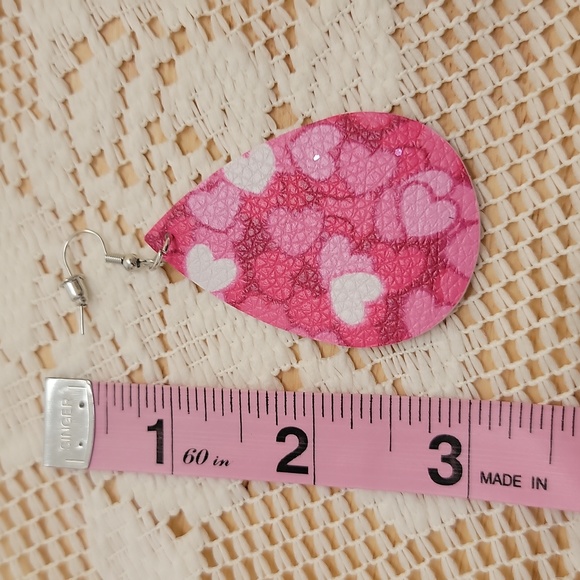 Valentine's Day Hearts Dangle Teardrop Earrings Pink Red 3 Inch Drop New - Picture 4 of 8